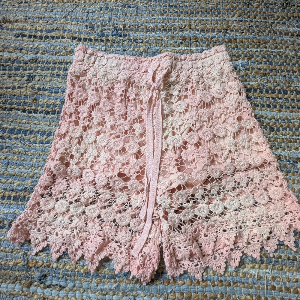 Peachy pink Crochet Lace Shorts M Partially Lined Boho Beachy Summer Casual - Picture 2 of 8